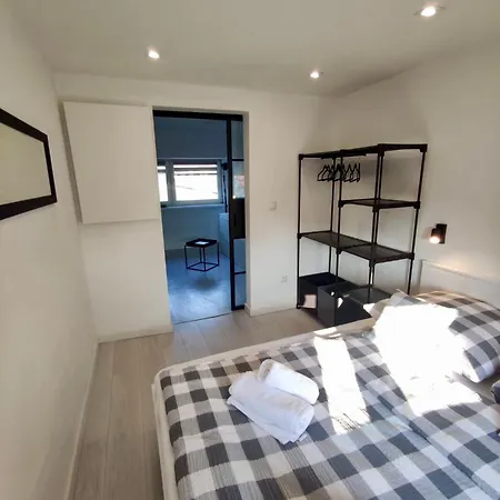 Michalowskiego W Poblizu Radiostacji