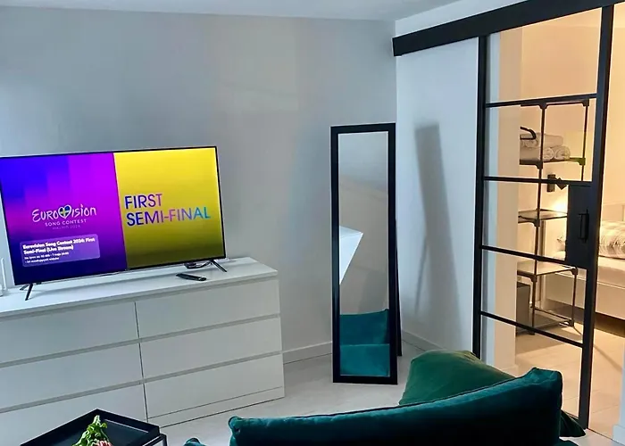 Michalowskiego W Poblizu Radiostacji Apartamento *