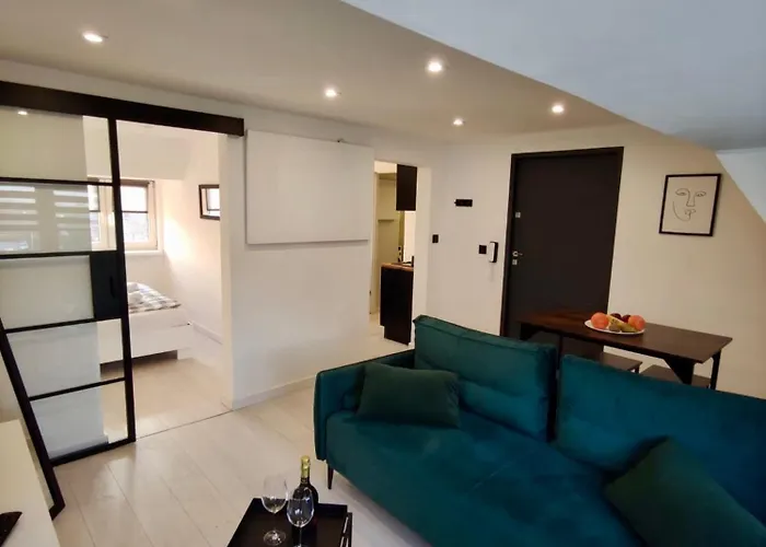 Michalowskiego W Poblizu Radiostacji Apartamento